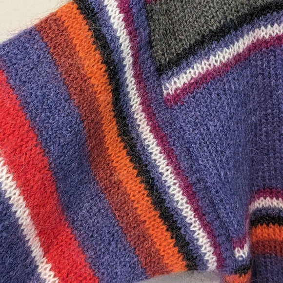 Cambridge Dry Goods Mohair Blend Turtleneck Sweater NWT size Large rare find - Picture 7 of 7